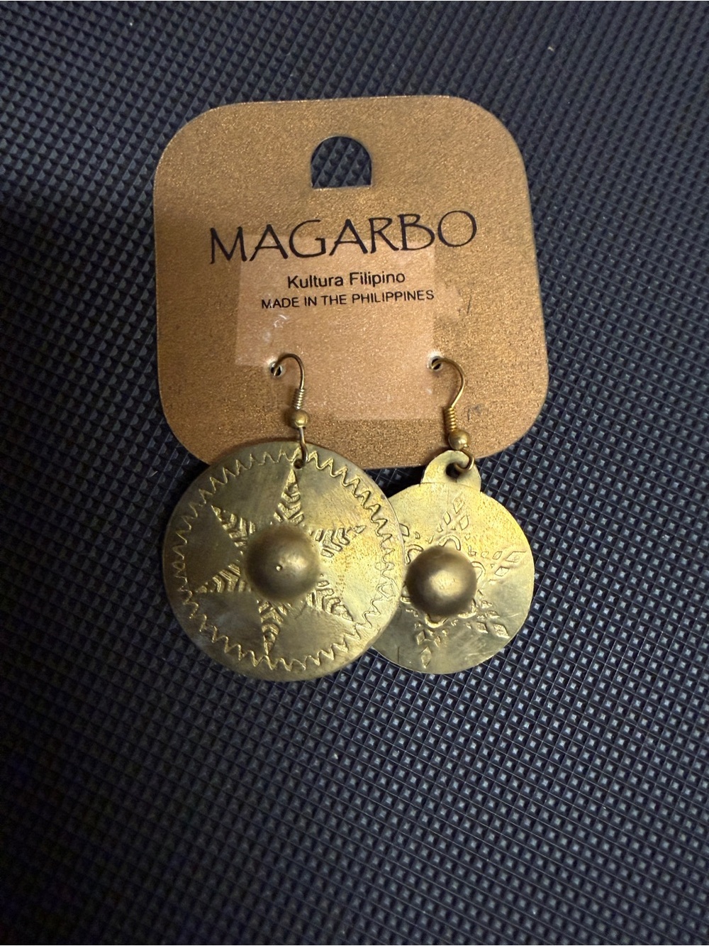 NWT Gold-Tone Filigree Disc Drop Earrings Mismatched Boho Western Indie